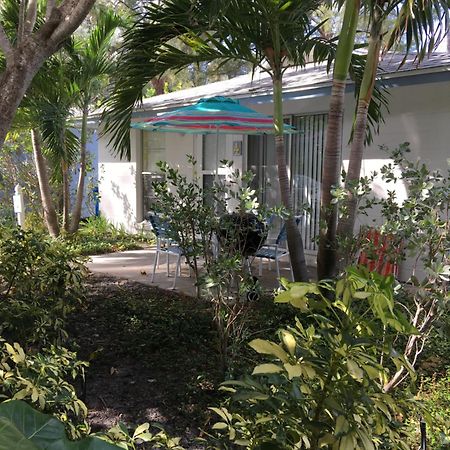 Bamboo Apartments Holmes Beach Exterior foto